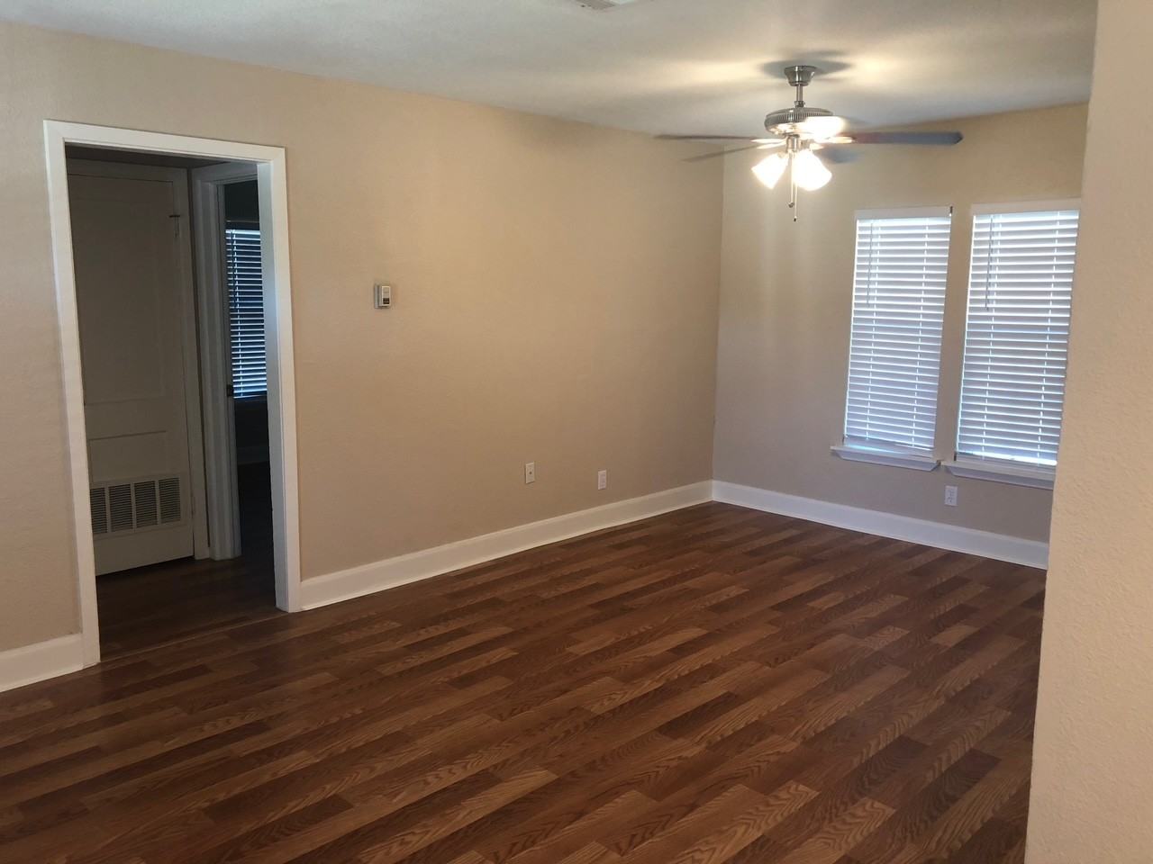 10563 Dawn Dr - Photo 2 of 7