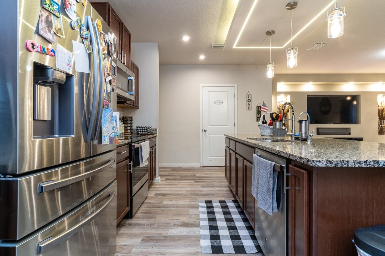 10712 Hawks Landing Dr - Photo 6 of 39