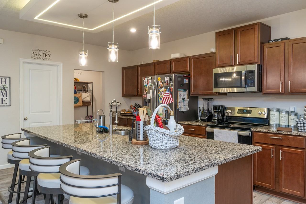 10712 Hawks Landing Dr - Photo 7 of 39