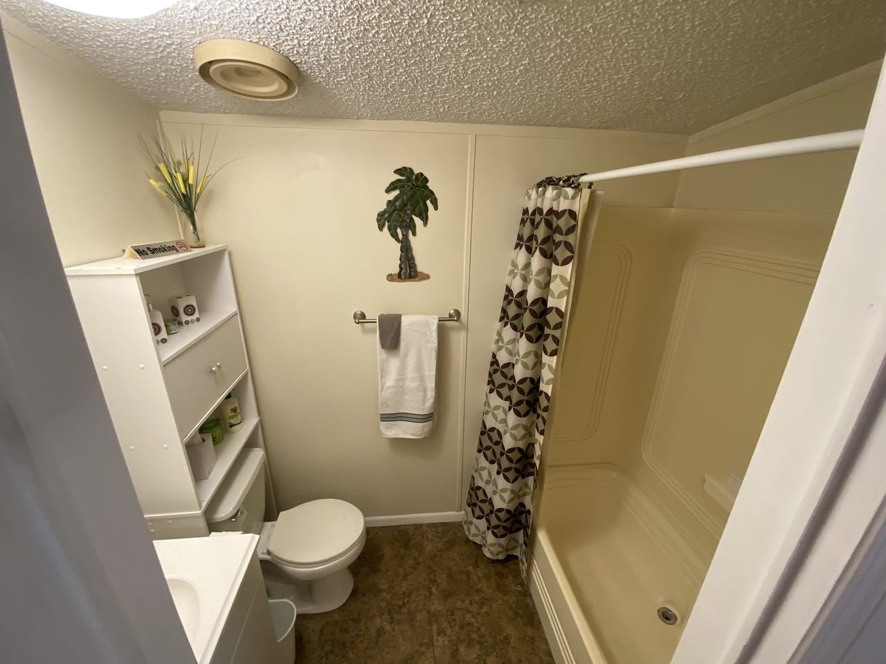 6368 W Grant St - Photo 6 of 16