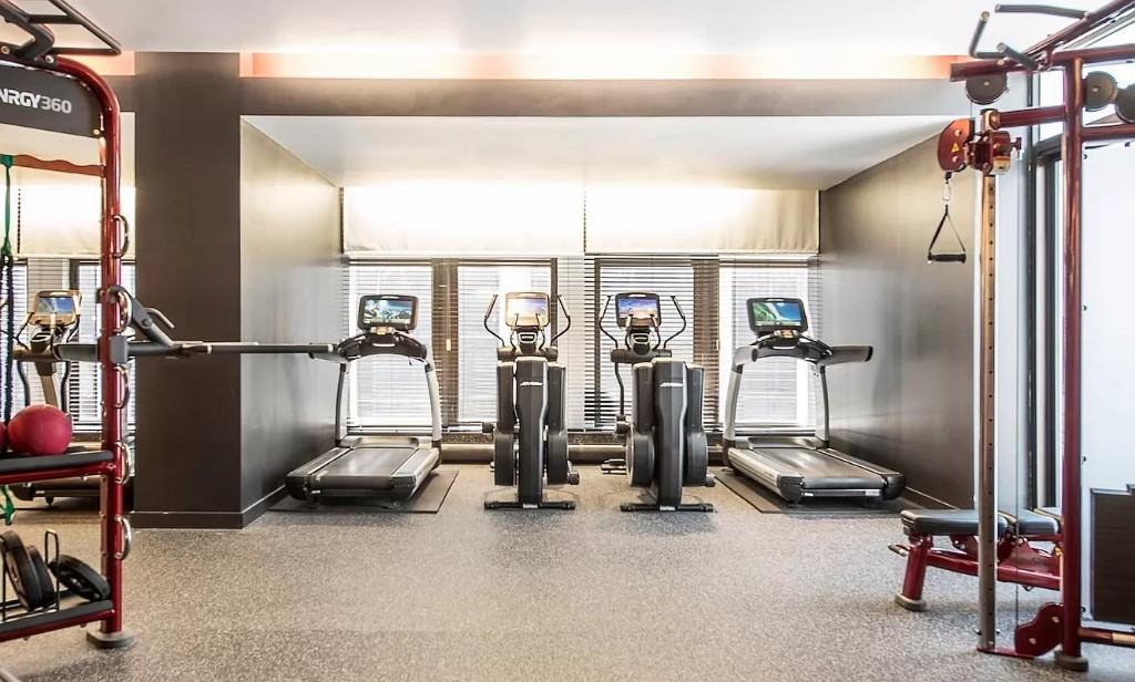 Wall St #2101 - Photo 6 of 8