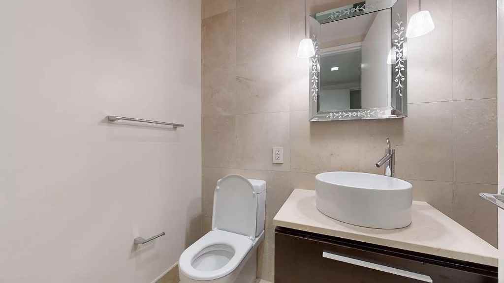 Wall St #917 - Photo 4 of 4