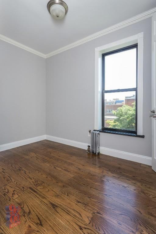 E 105th St #21 - Photo 7 of 11