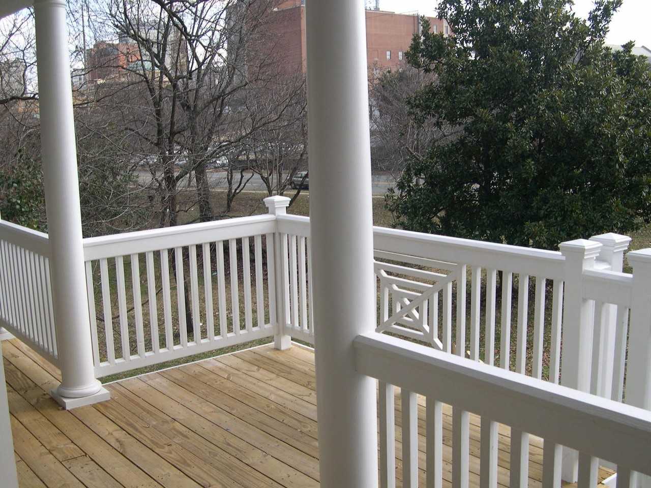 615 N SPRING STREET APARTMENTS - Photo 2 of 7