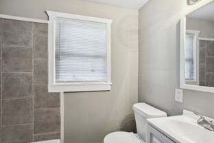 817 W 44th St - Photo 1 of 1