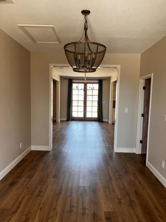 4421 Stetson Ave - Photo 7 of 17