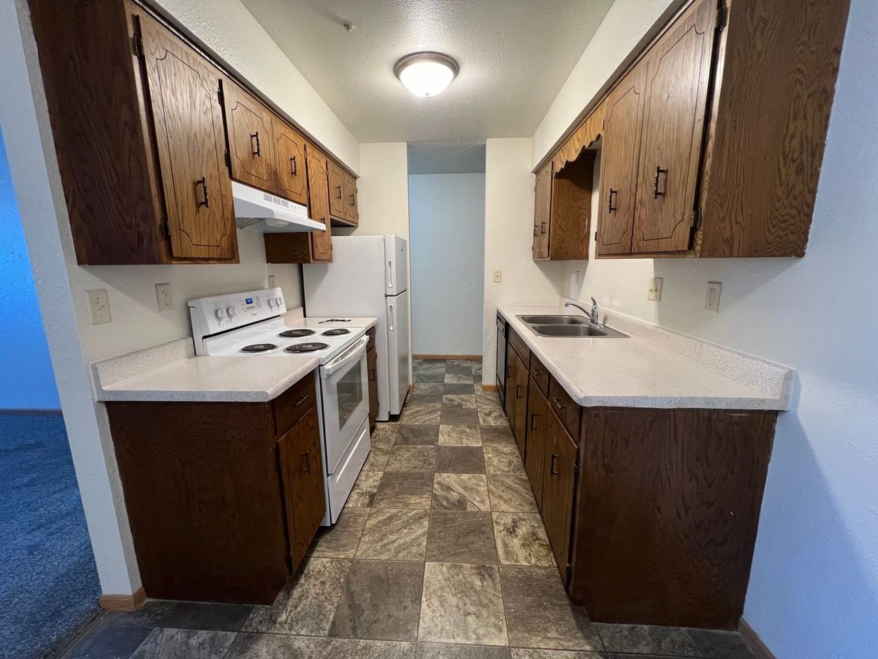 Melony Ann Apartments - Photo 2 of 7
