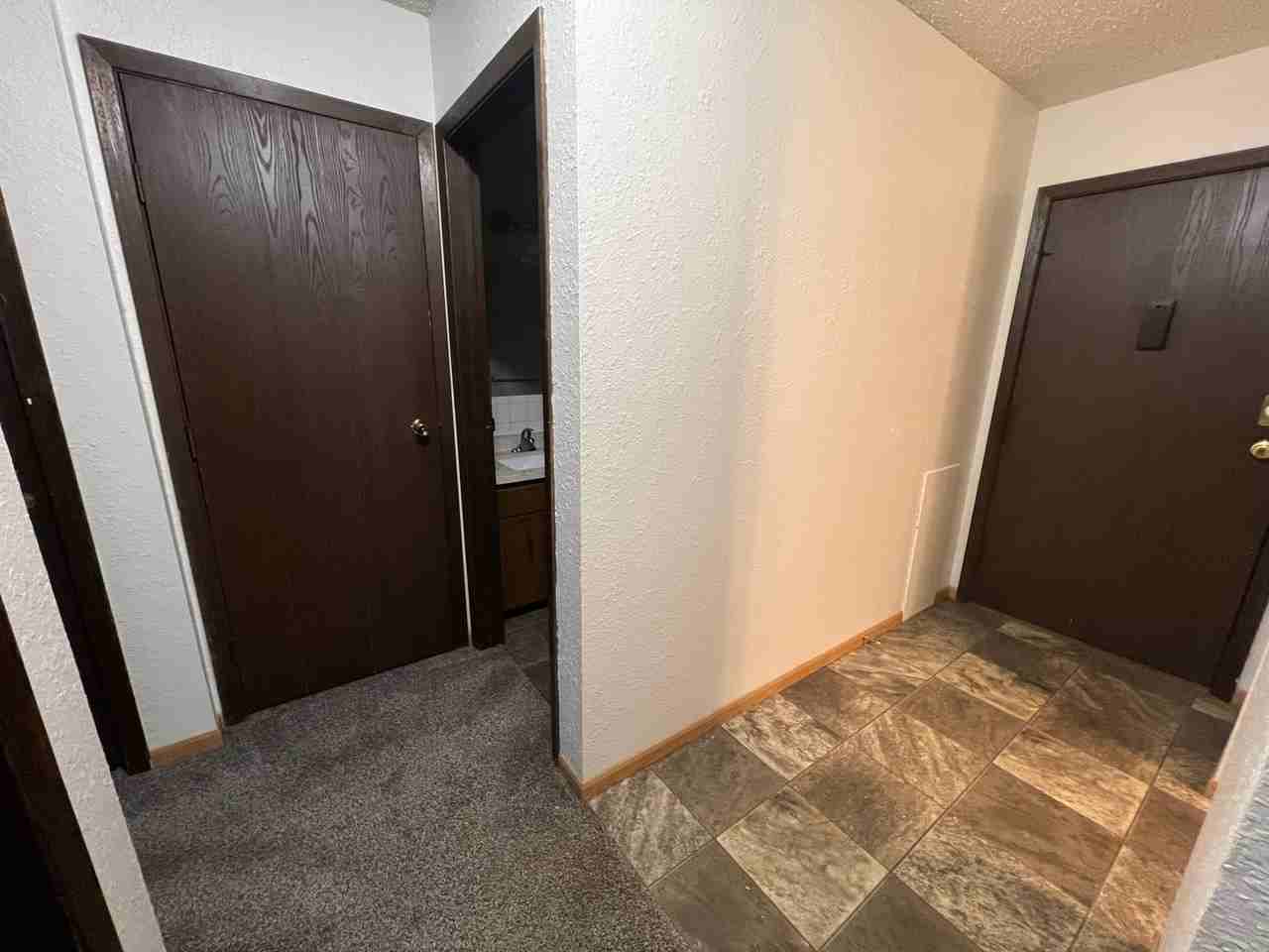 Melony Ann Apartments - Photo 4 of 7