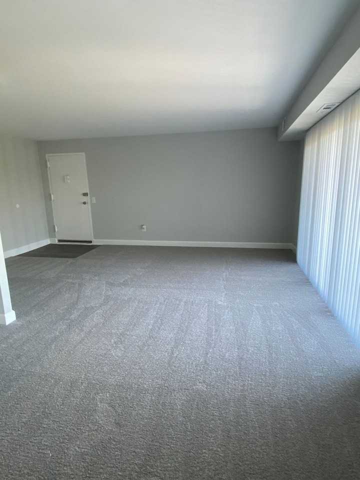 Hewitt Gardens Apartments - Photo 4 of 11