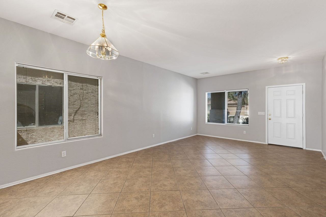 2725 W Jasper Butte Dr - Photo 4 of 41