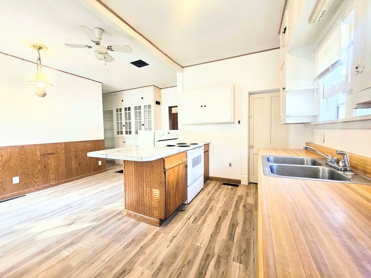 12 S Plum St - Photo 6 of 21