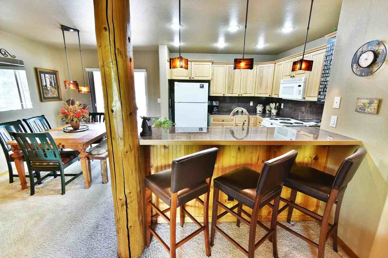 33 Skyline Dr - Photo 5 of 24