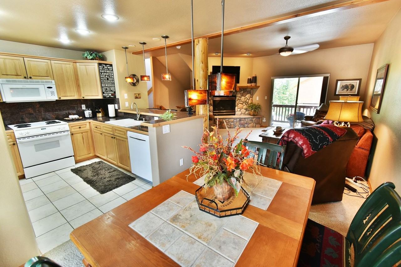 33 Skyline Dr - Photo 7 of 24