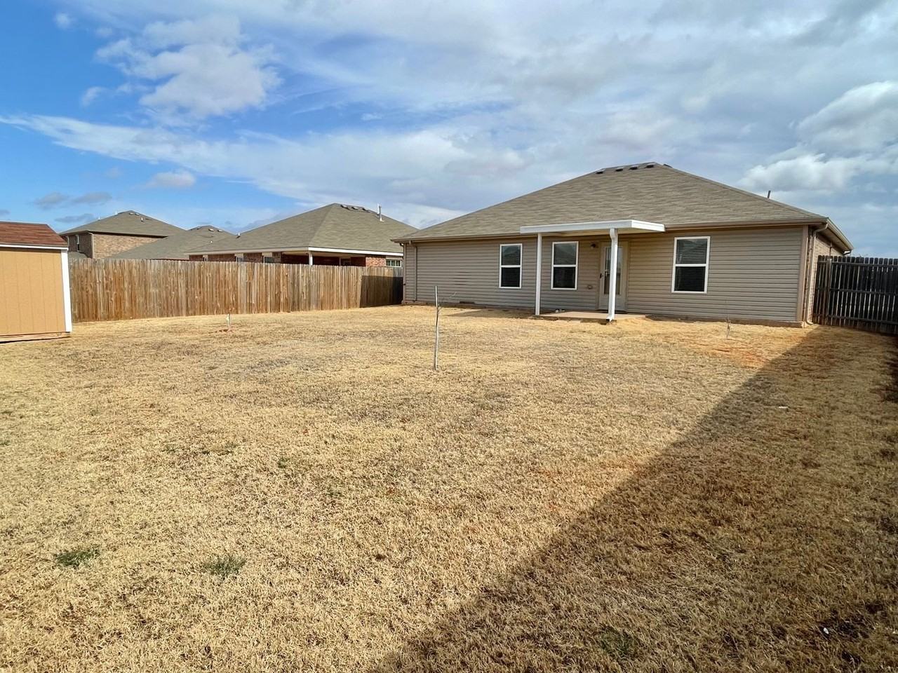 9625 Ella Ln - Photo 3 of 5