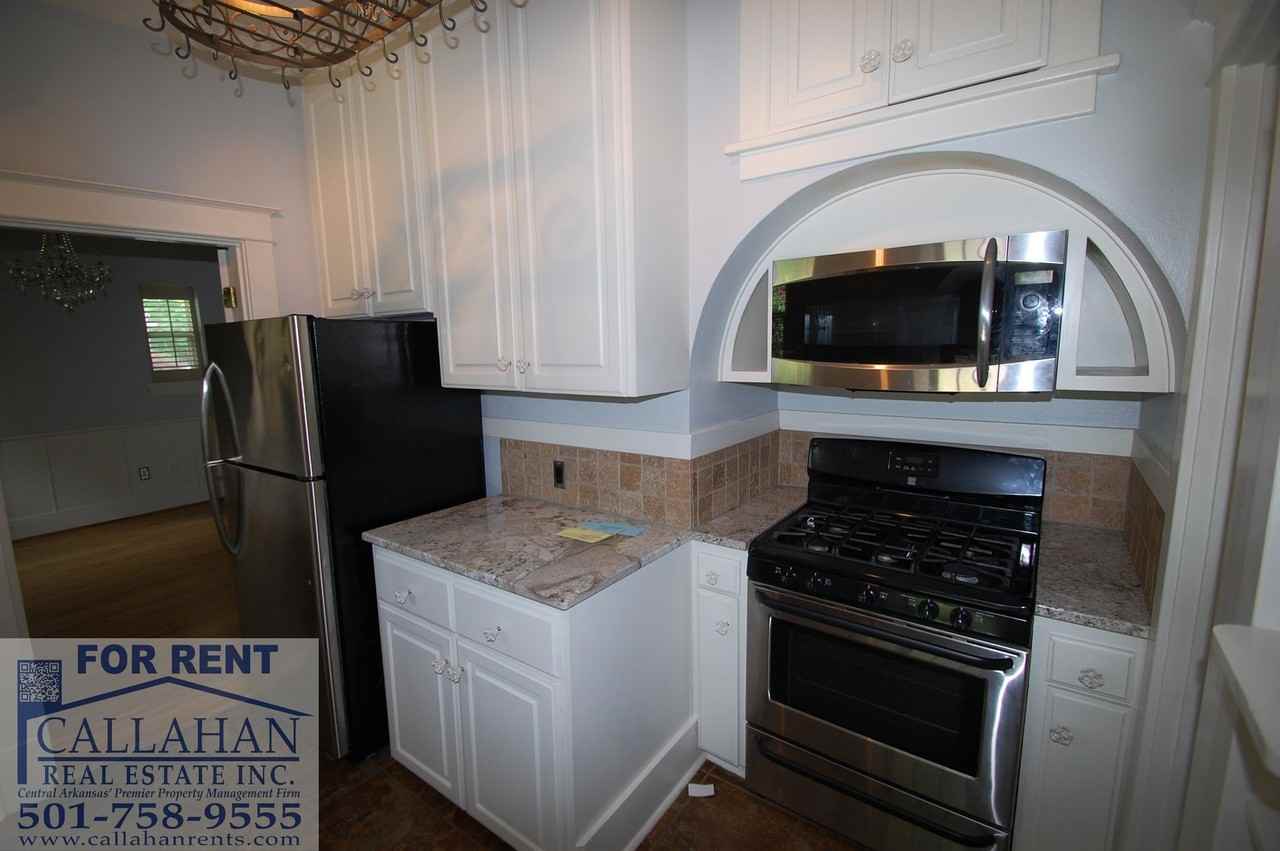 917 Skyline Dr - Photo 6 of 16