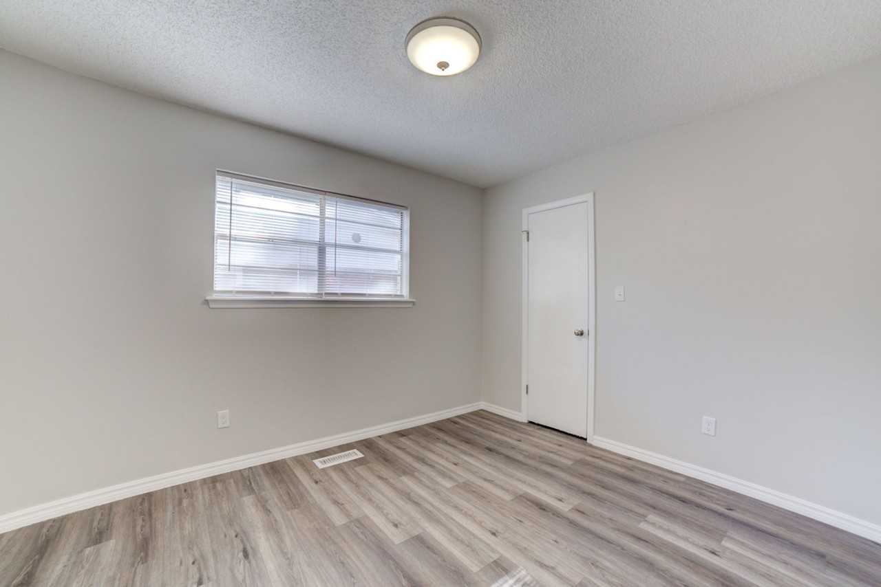 3203 S 117th East Ave - Photo 2 of 35
