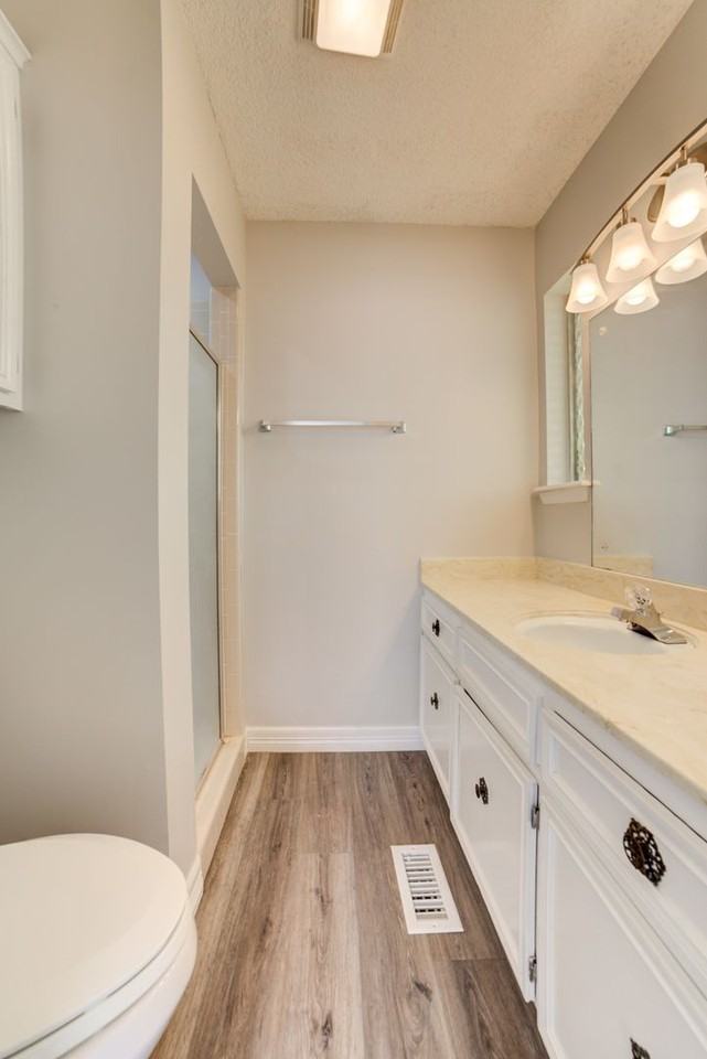 3203 S 117th East Ave - Photo 7 of 35