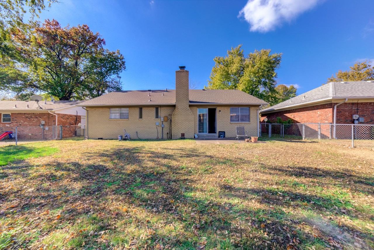 3203 S 117th East Ave - Photo 4 of 35