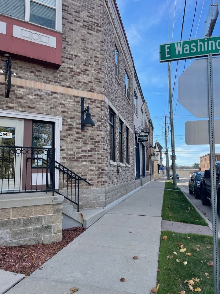 125 E Washington St - Photo 7 of 23