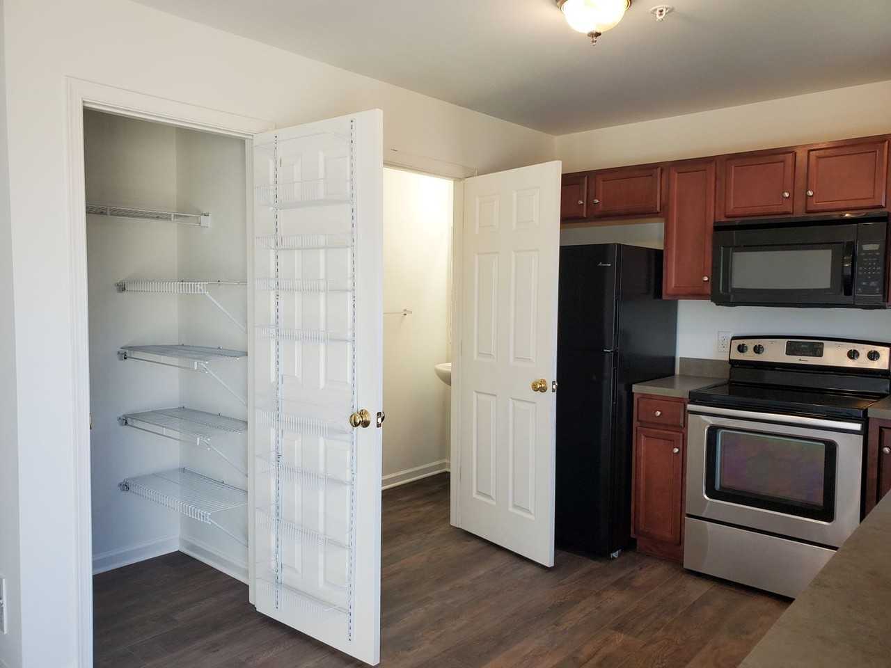 299 Cedar Holw - Photo 2 of 26