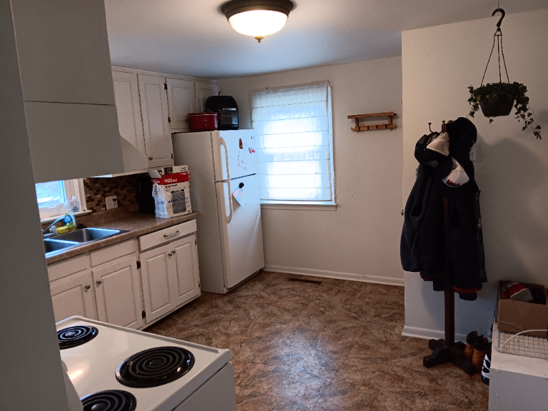 257 Buttonwood Ave - Photo 3 of 14