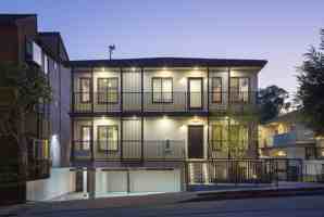 featured image of 1427 Barry Ave