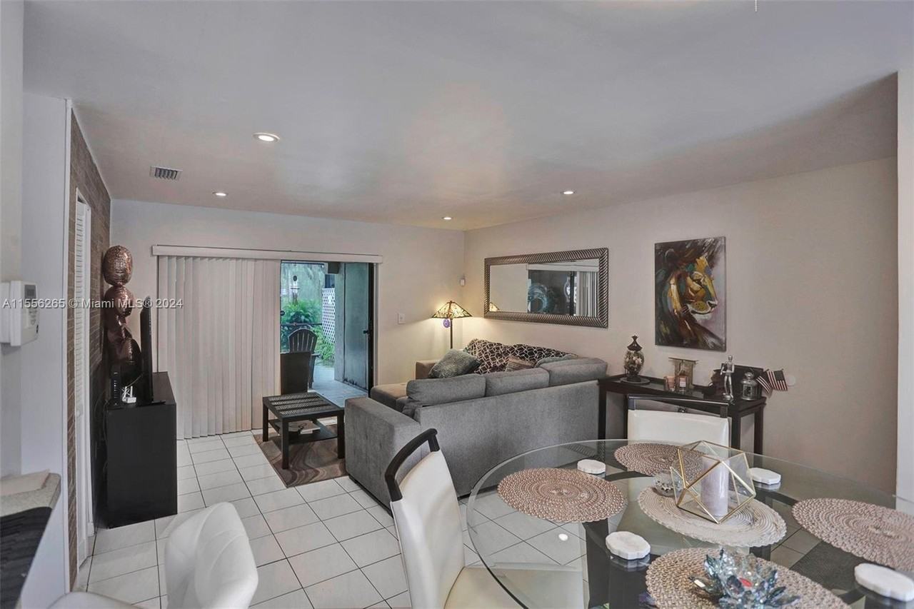 10540 Sw 154th Ct #7 - Photo 3 of 8