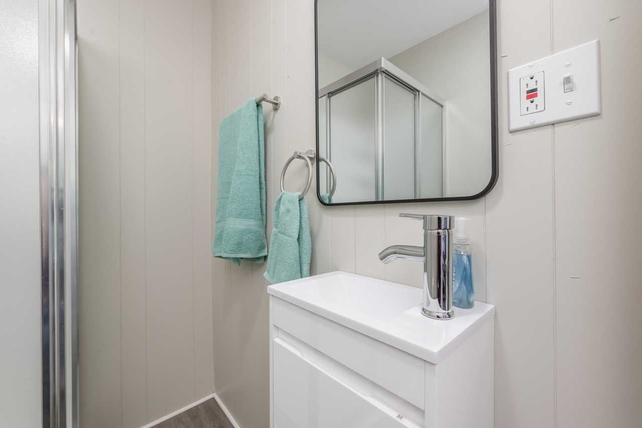 Avenue L - Photo 5 of 7