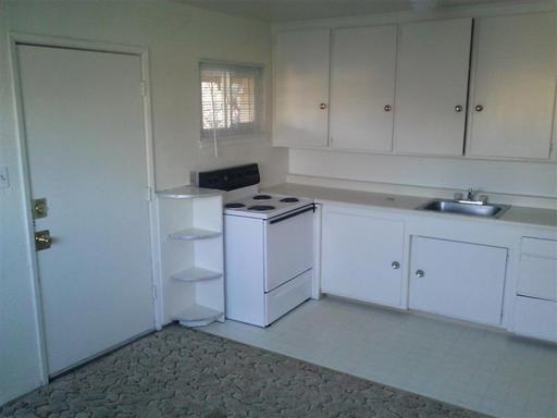 762 West St - Photo 2 of 6