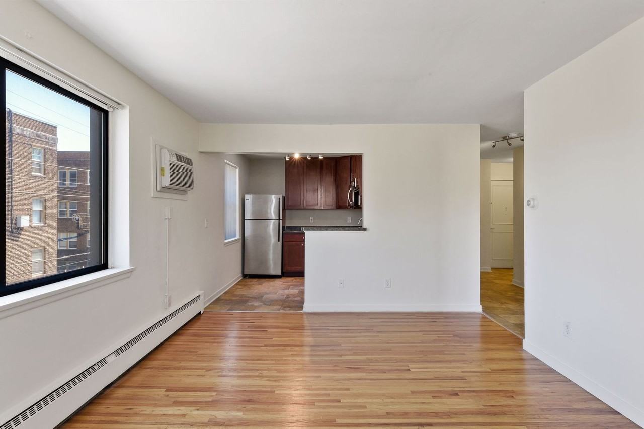 3441 Emerson Ave S - Photo 2 of 17