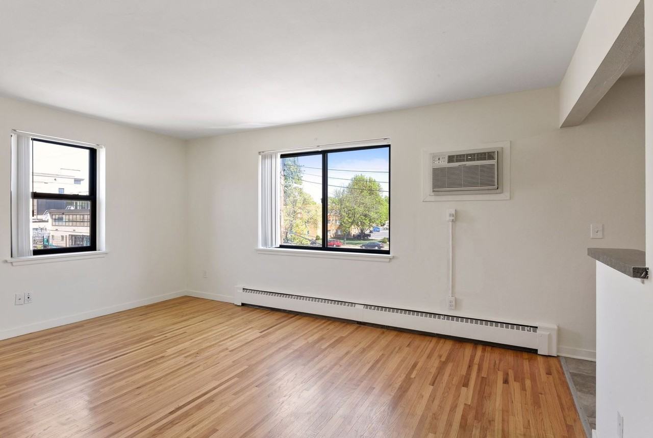 3441 Emerson Ave S - Photo 3 of 17