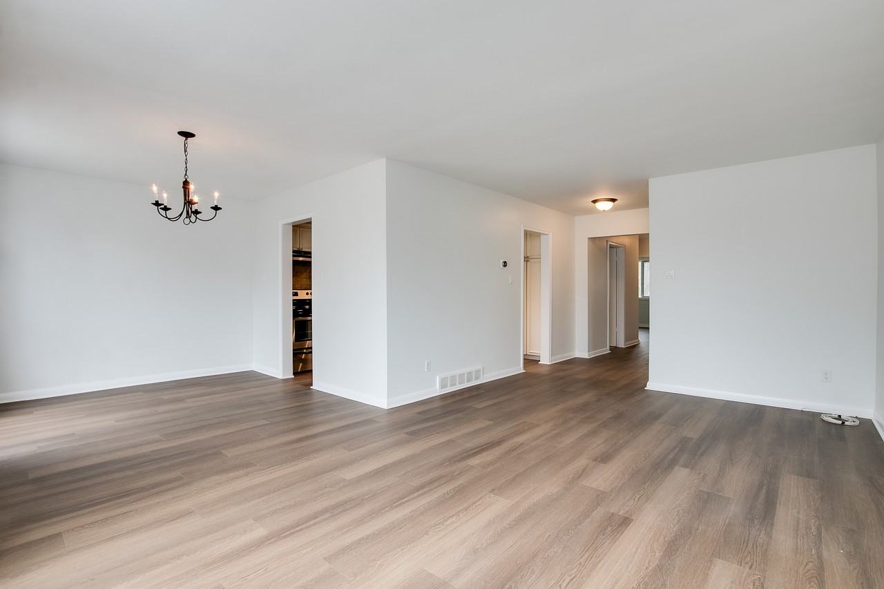 93 Searle Avenue - Photo 4 of 23