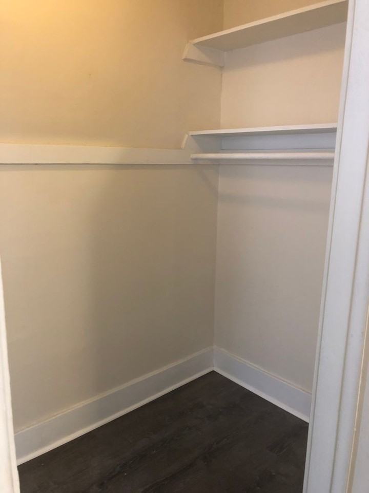 709 Hazelwood - FDR - Photo 4 of 6