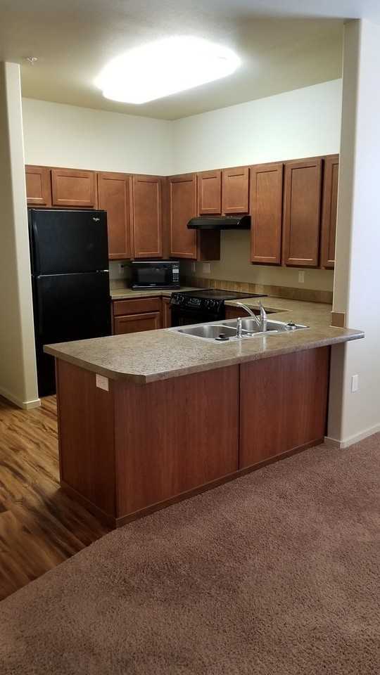 Fairway Meadows Apartments - Photo 6 of 37
