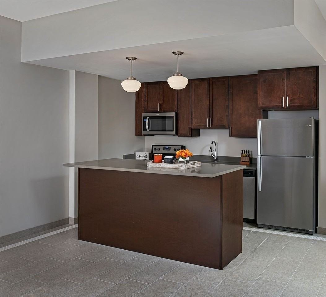 The Farwell - Photo 4 of 50