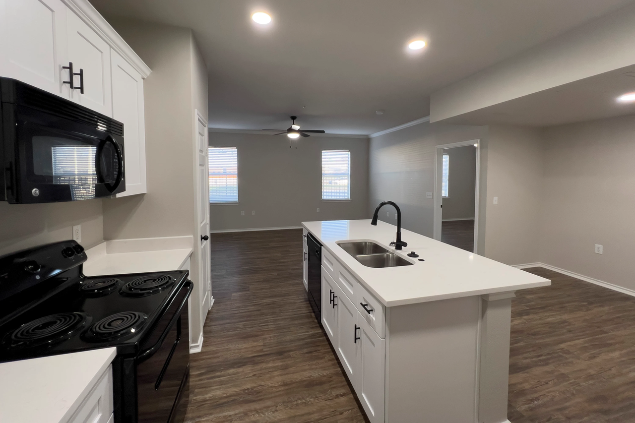 6850 Granbury Road - Photo 6 of 50