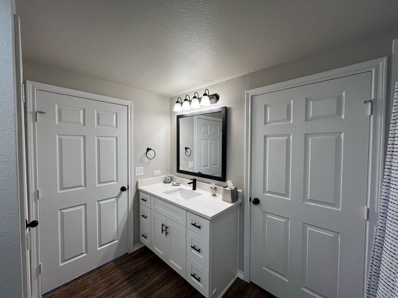 6850 Granbury Road - Photo 5 of 50