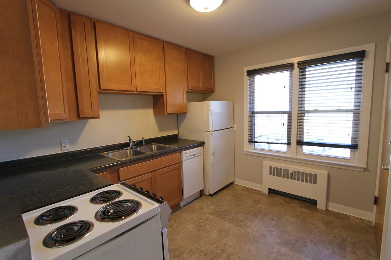 The Tiverton - Photo 5 of 10