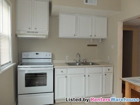 2813 Bloomington Ave S #2 - Photo 2 of 12