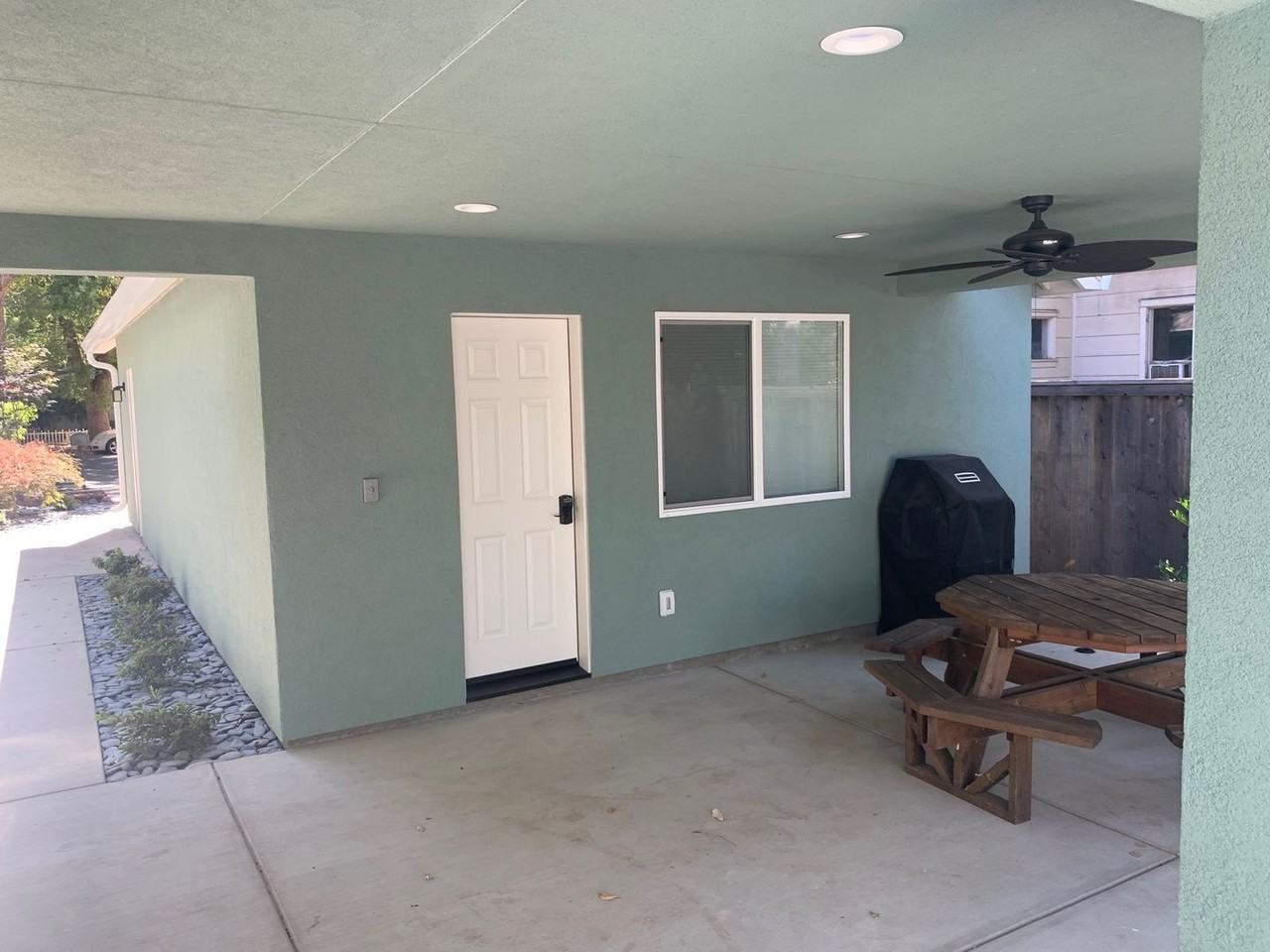 0721 - 1319/1321 Normal Ave - Photo 2 of 8