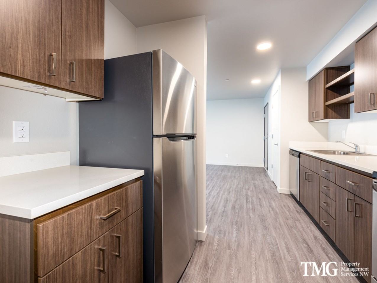 1650 NE Market Drive - Photo 4 of 28
