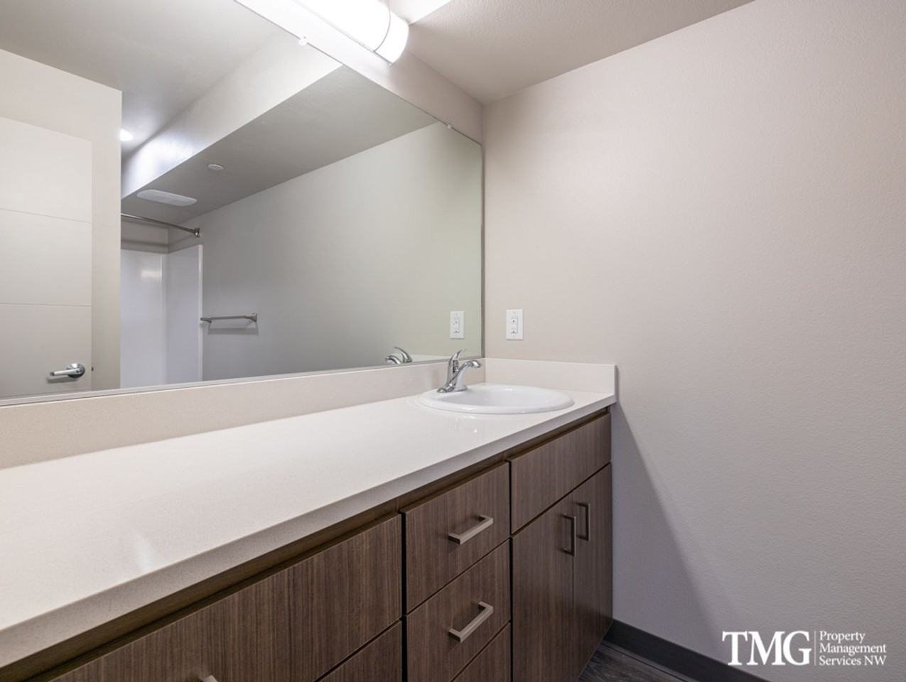 1650 NE Market Drive - Photo 7 of 28
