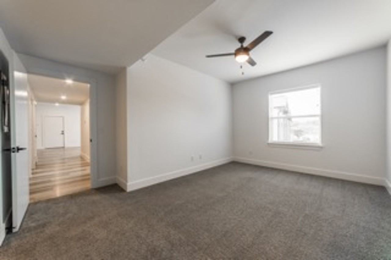 Call for Fall Specials - Photo 5 of 41