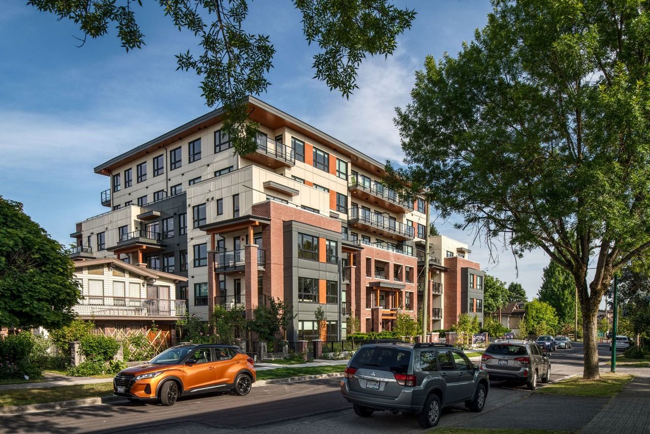 2550 Garden Drive - Photo 3 of 35