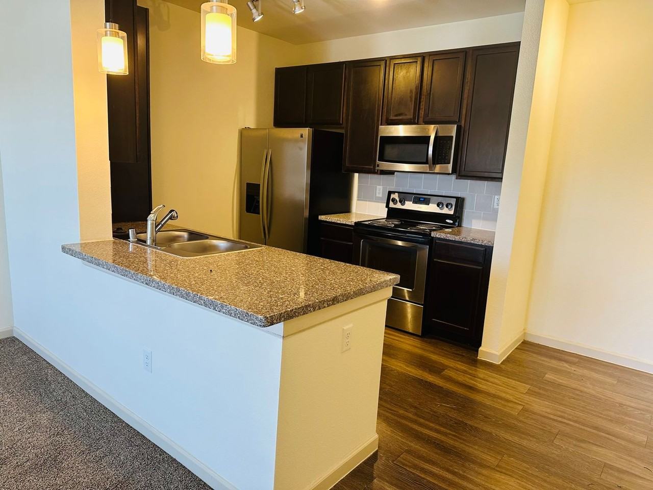 Sorrento Apartments - Photo 7 of 19