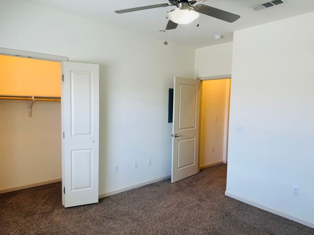 Sorrento Apartments - Photo 6 of 16