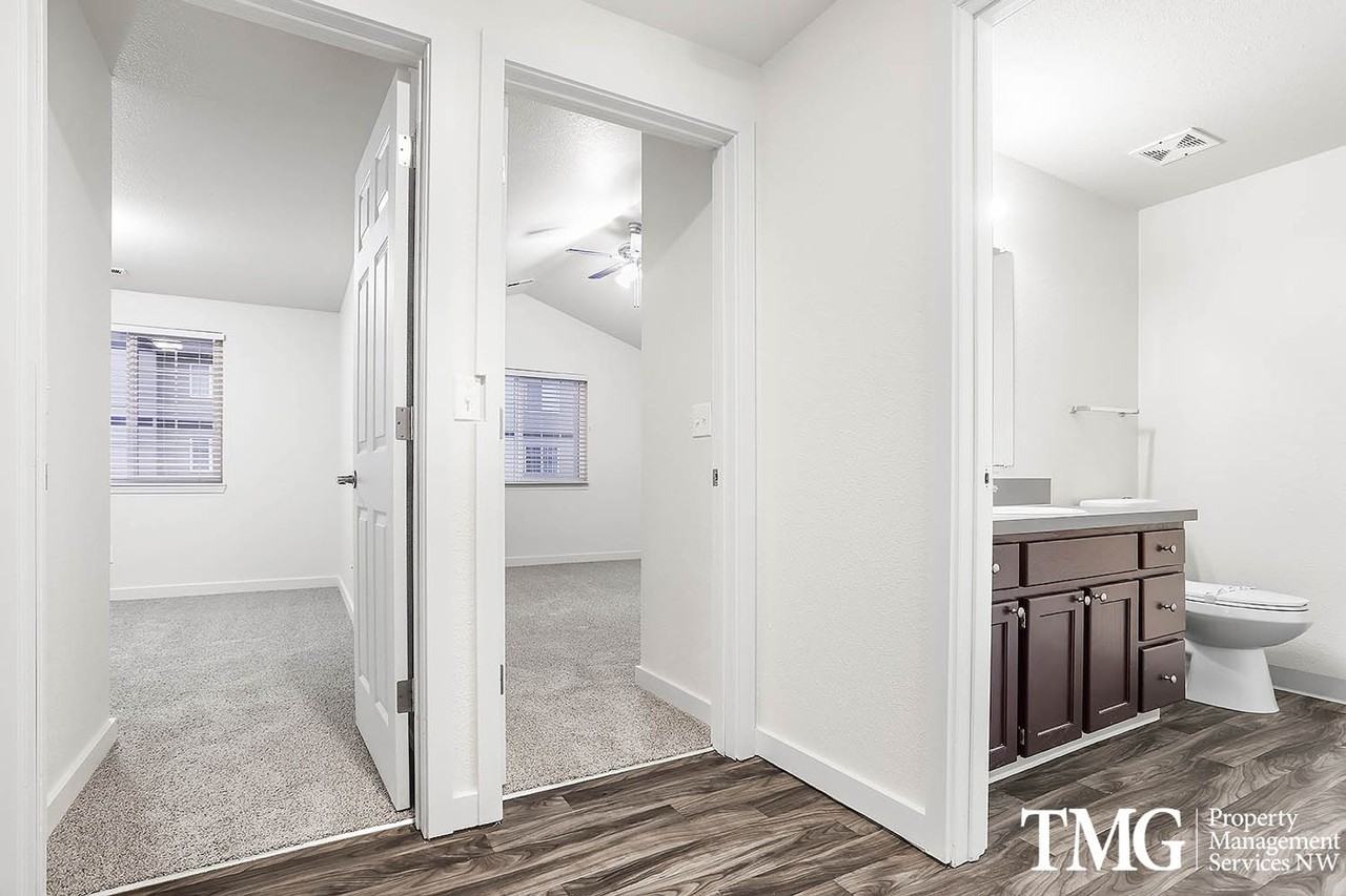 River View Apartments - Photo 5 of 37