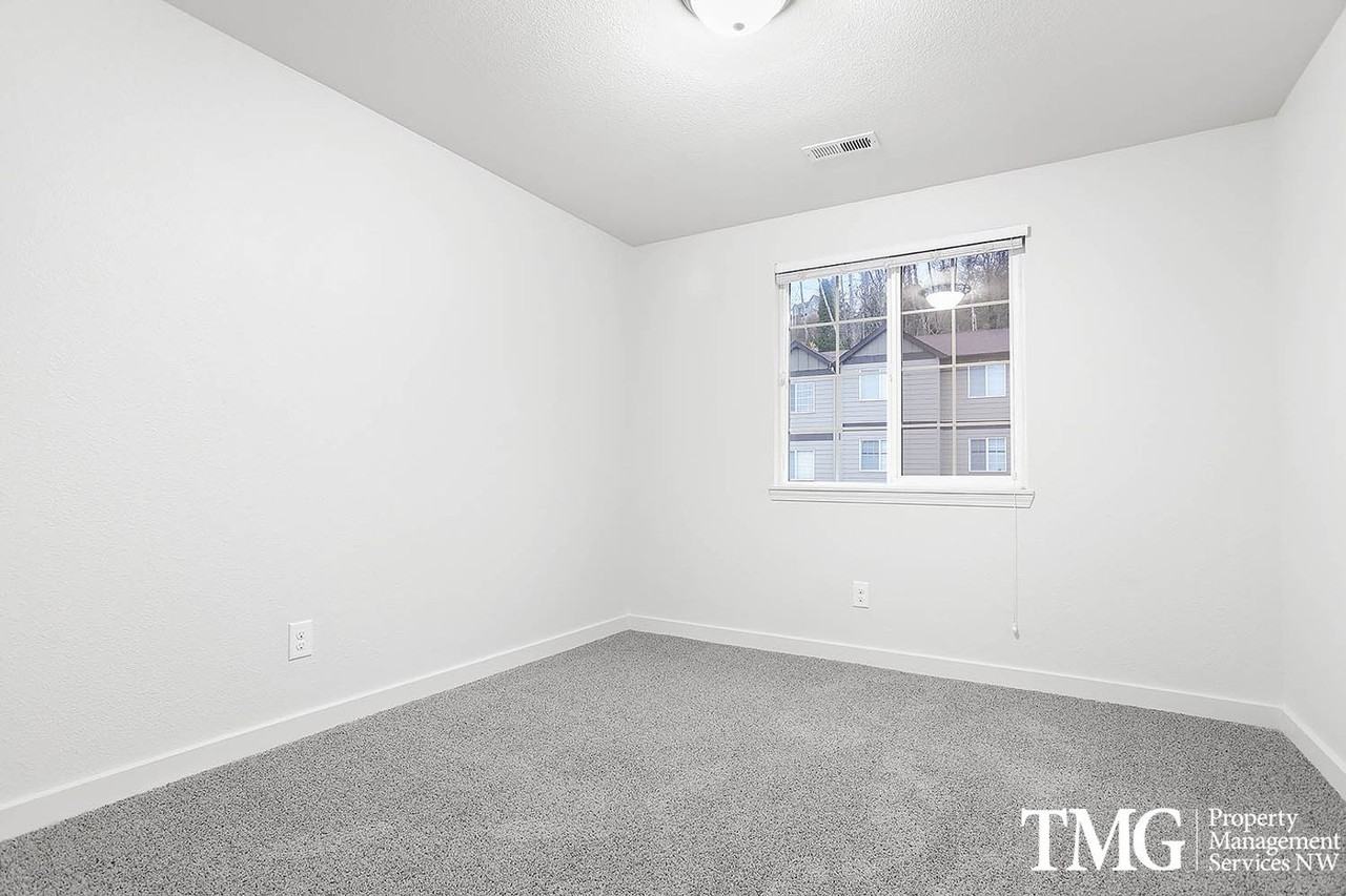 River View Apartments - Photo 7 of 37