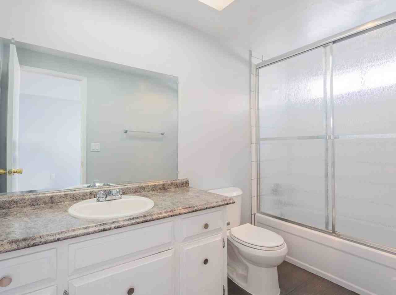 Del Coronado Apartments - Photo 7 of 42