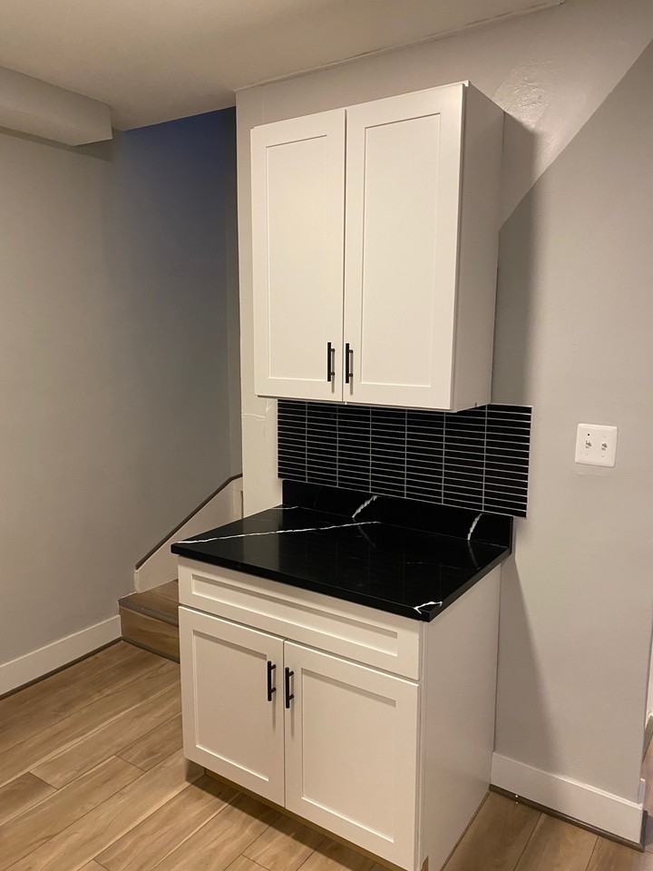 1255 Sargeant Street - Photo 2 of 5